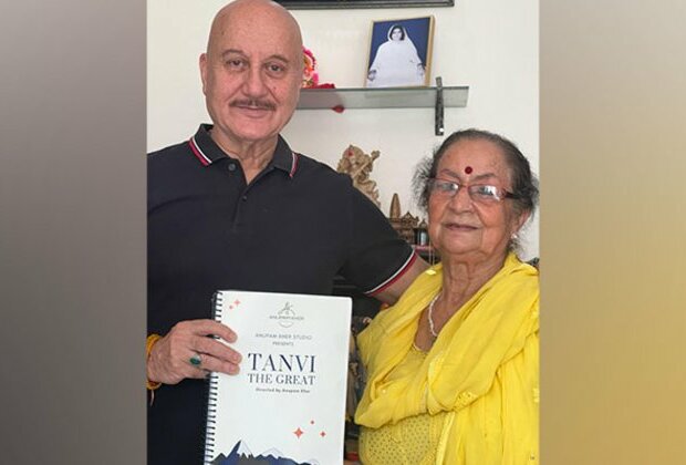 Anupam Kher goes behind the lens for his next 'Tanvi The Great', announces new film on birthday