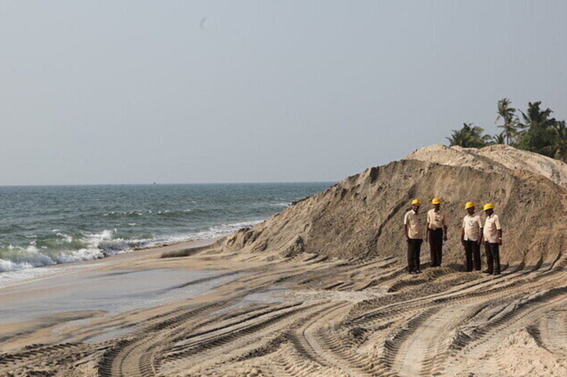 India and Russia sign pacts to develop rare earths