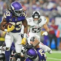 Report: Vikings to activate RB Aaron Jones off IR