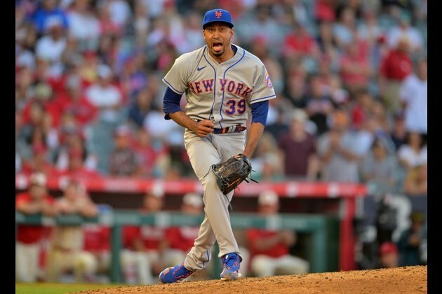 Edwin Diaz continues to impress as Mets visit Reds