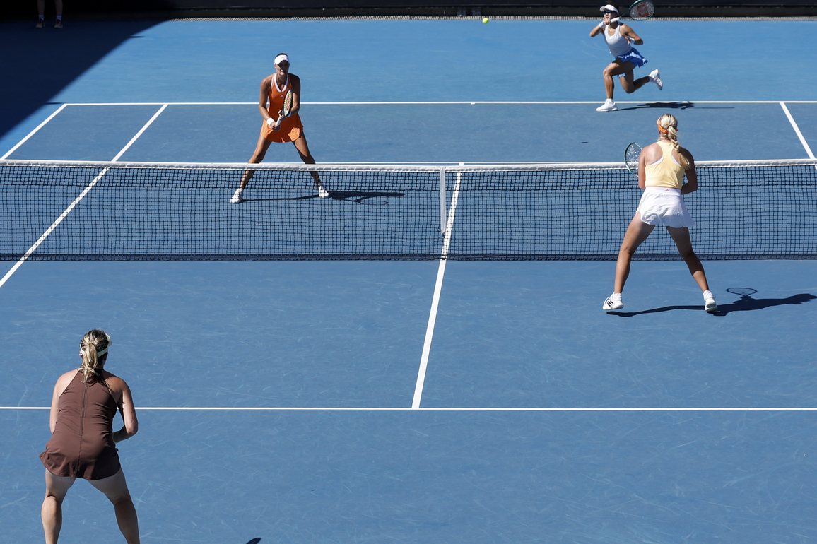 (SP) AUSTRALIA-MELBOURNE-TENNIS-AUSTRALIAN OPEN-WOMEN'S DOUBLES