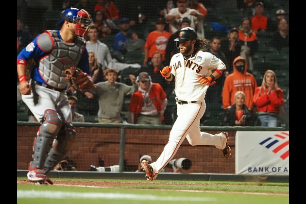 Giants look to continue offensive onslaught vs. Cubs