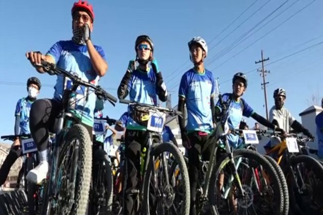 Ladakh's motor vehicle dept organises cycling competition
