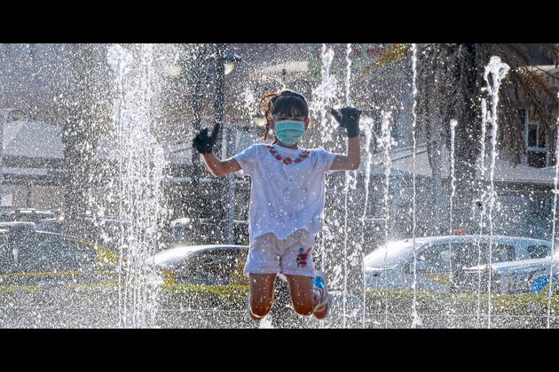 Xinhua Photos of the Day (Aug. 14)