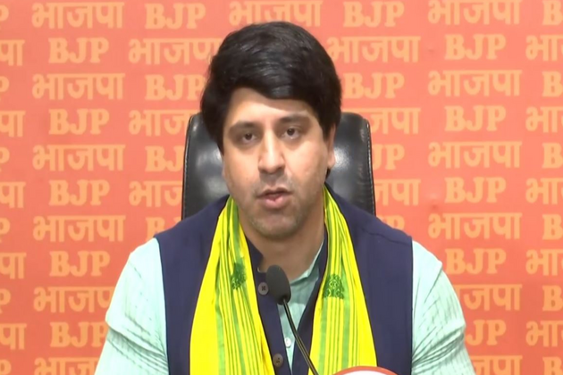 "Rahul Gandhi neither has 'janmat', nor 'sangat', nor support from 'Janpath'": Shehzad Poonawalla on internal turmoil in Congress