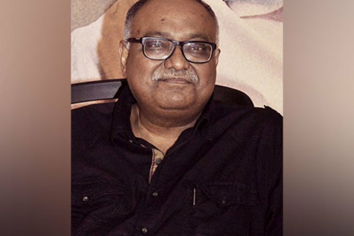 Veteran director Pradeep Sarkar cremated in Mumbai, Deepika Padukone, Rani Mukerji pay last respects