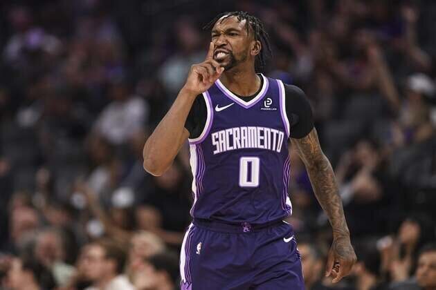 Malik Monk (32 points), Kings hold off Nets