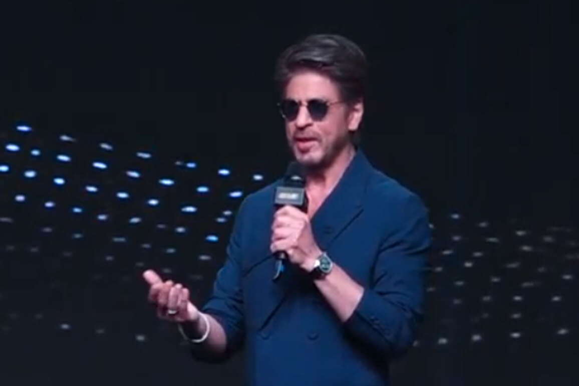 "See you guys at Salt Lake Stadium": SRK confirms he'll meet Lionel Messi in Kolkata on December 13