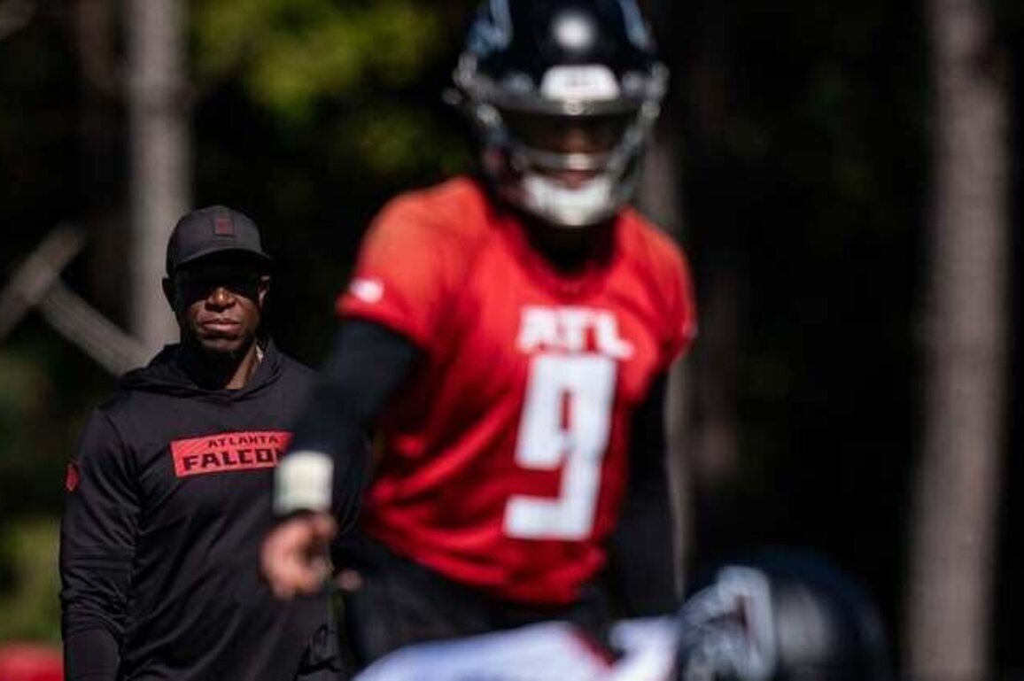 Column: Falcons back in a position they'd planned to avoid