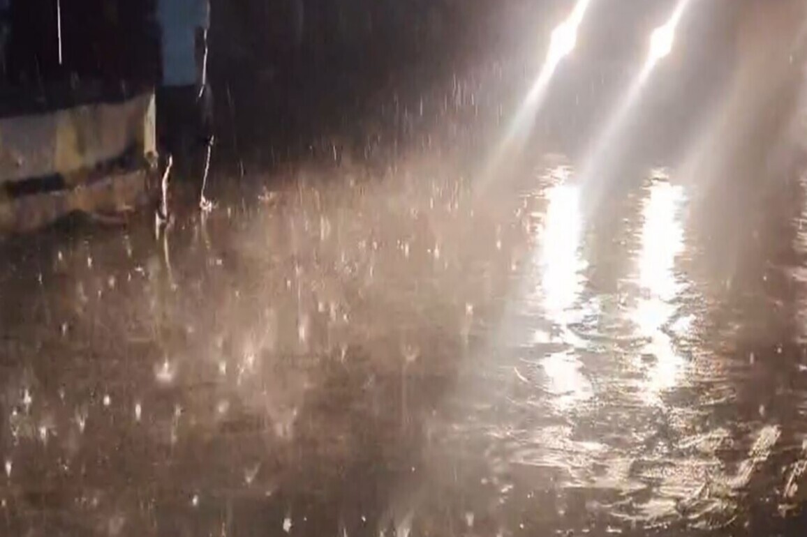Rajasthan: Sudden rain and strong winds bring relief from scorching heat in Kotputli