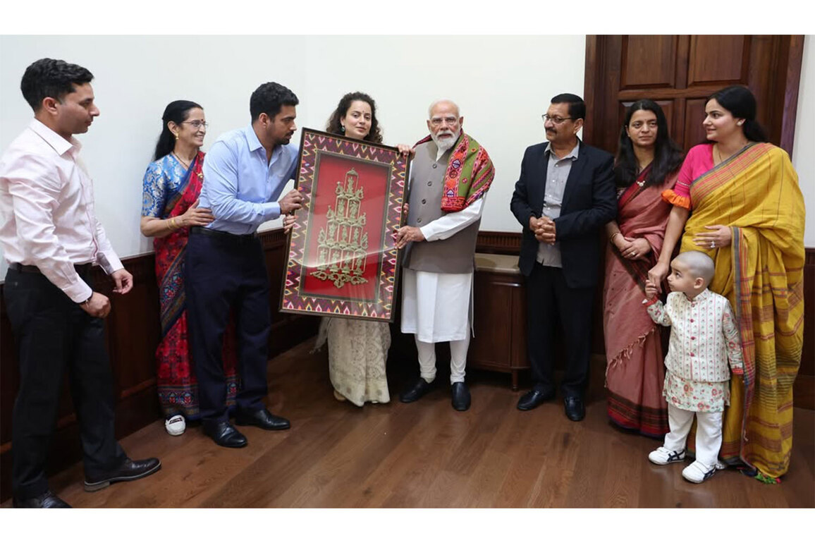 Kangana Ranaut meets PM Modi on her birthday, expresses gratitude
