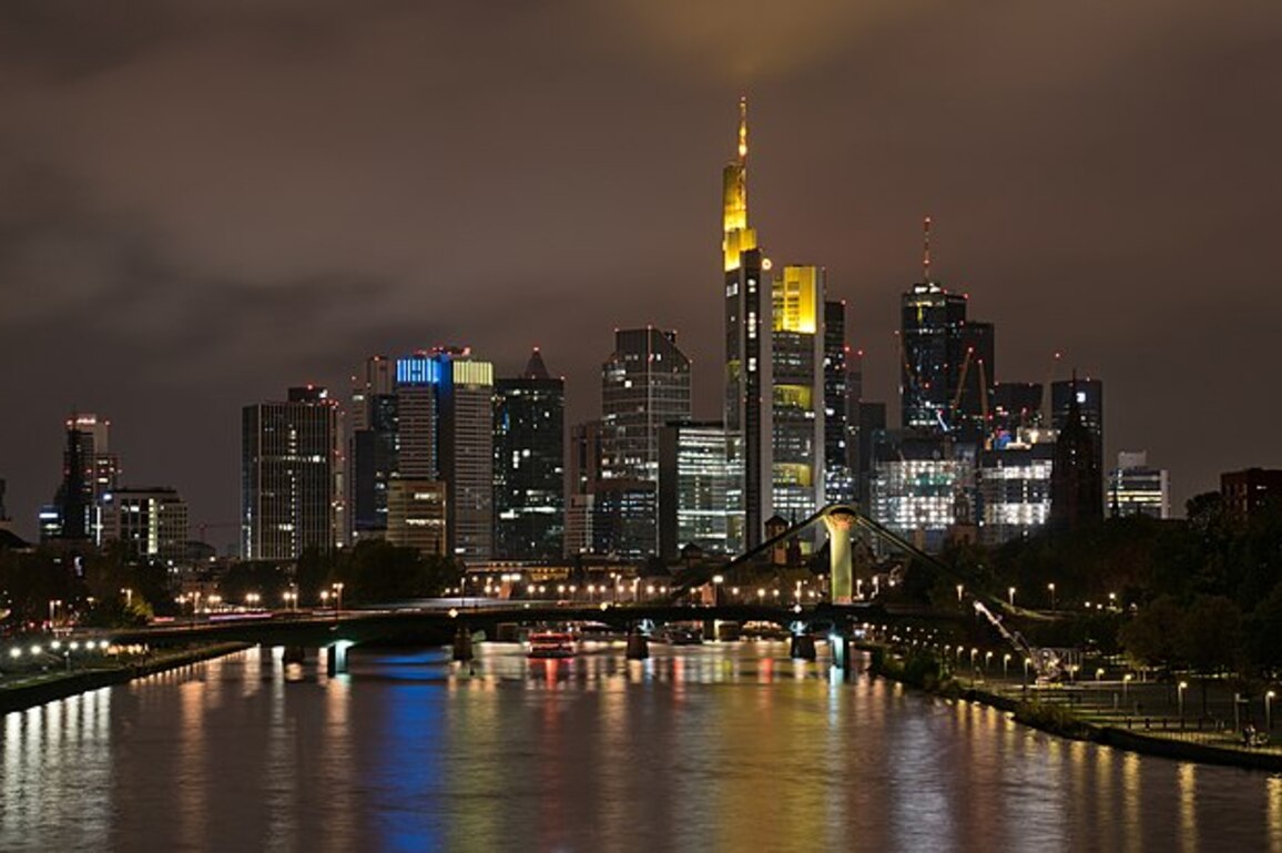Consumption lifts eurozone growth despite weak exports
