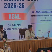 Jyotiraditya Scindia reviews BSNL's annual strategy for 2025-26