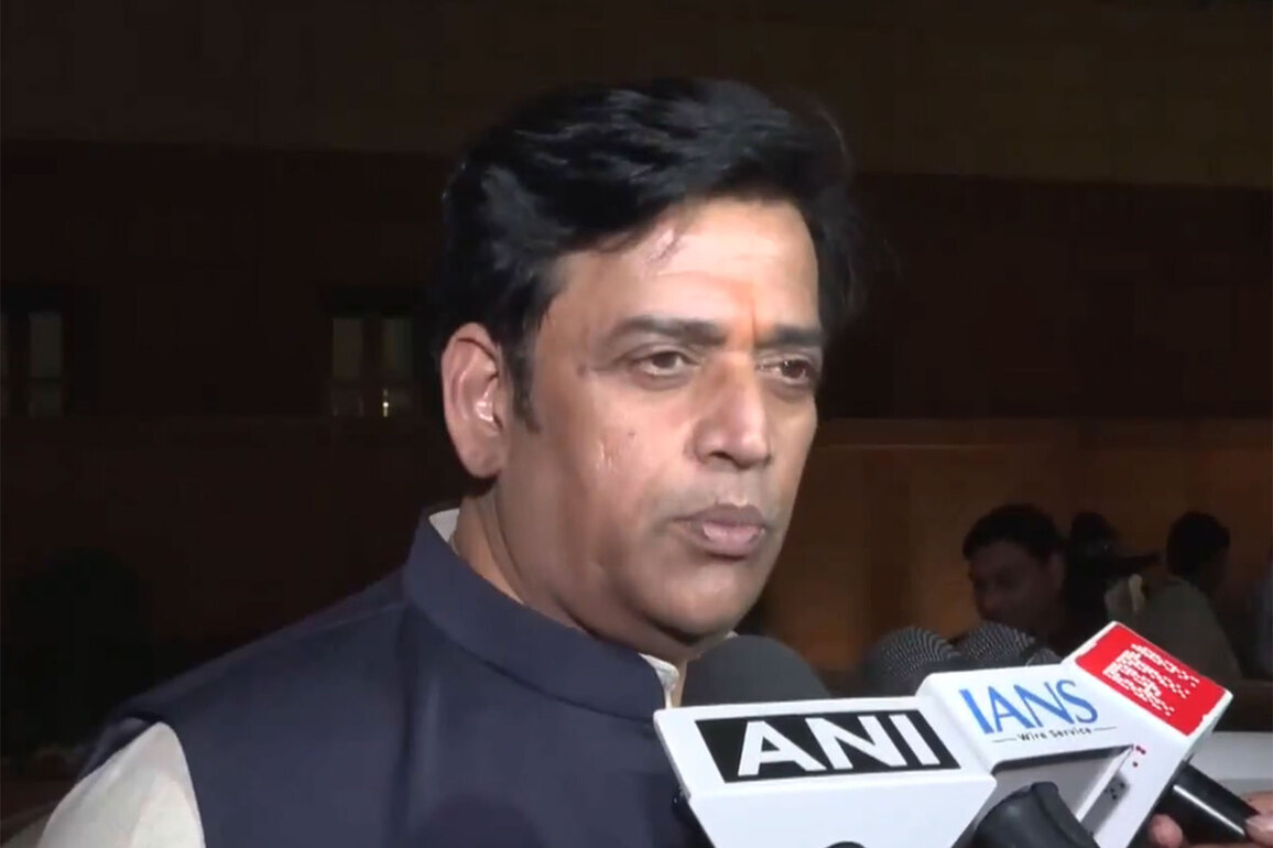 "Any obscenity that hurts culture, values should not be promoted": Ravi Kishan on Nora's KD song row