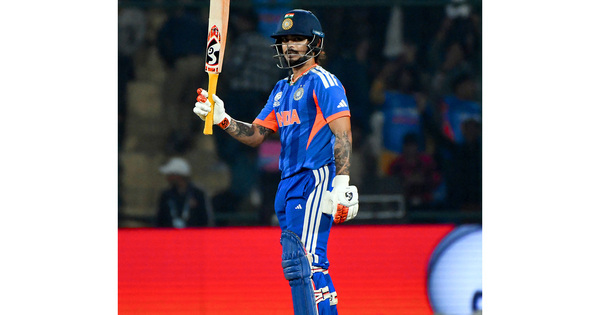 T20 WC: Delhi witnesses explosive batting by Ishan Kishan, Hardik Pandya, but India struggles against spin