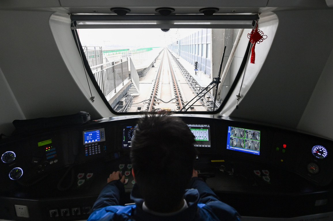 (Economy&Life) CHINA-TIANJIN-RAIL TRANSIT-Z4-OPERATION (CN)