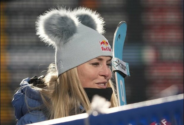 At 40, Lindsey Vonn returns to World Cup racing