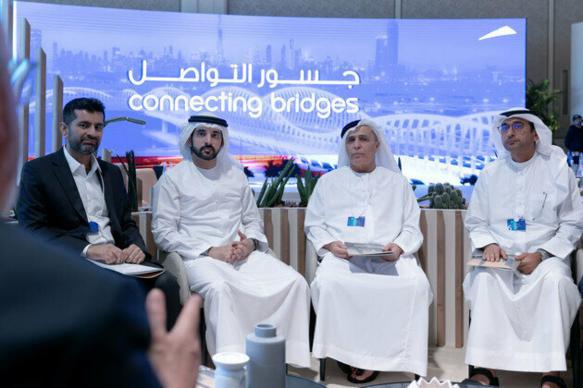 Hamdan bin Mohammed attends RTA workshop 'Connecting Bridges'