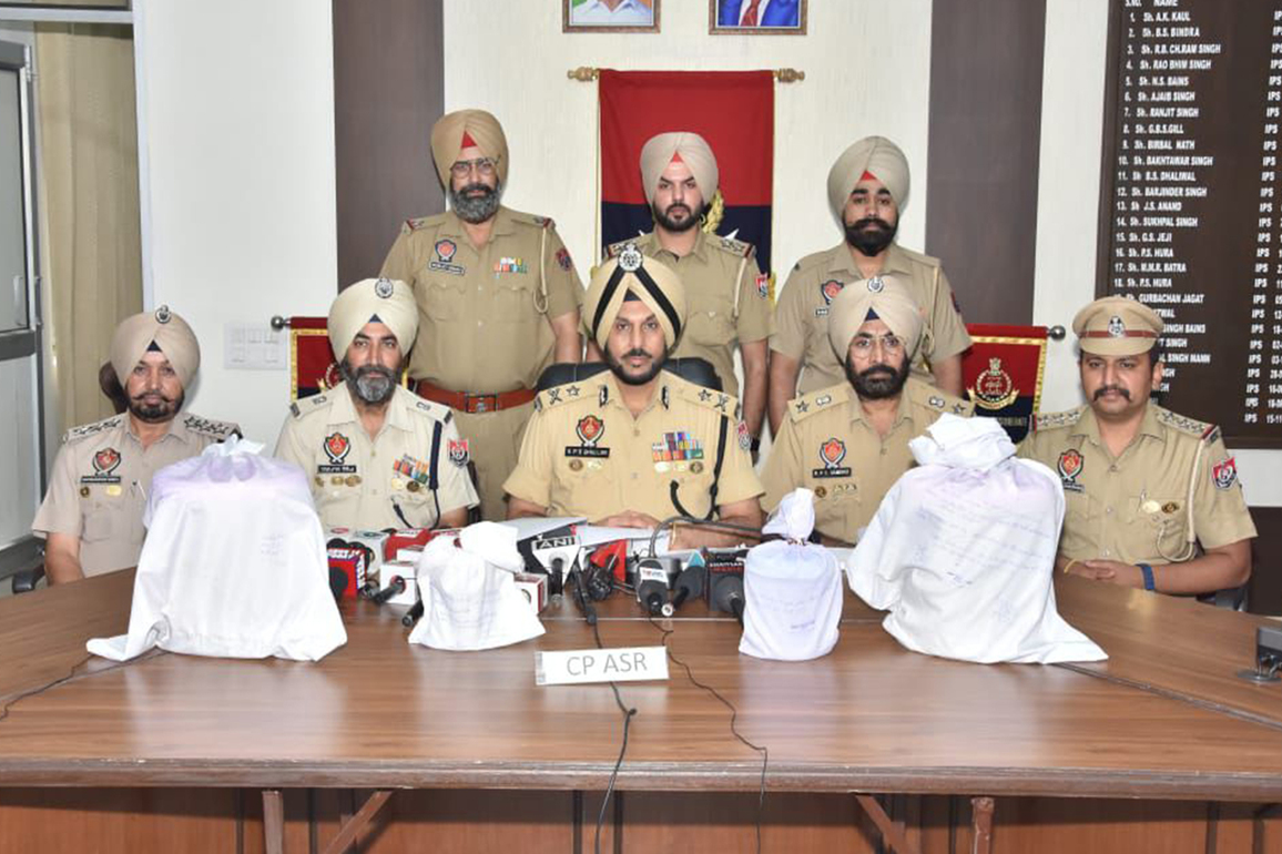 Punjab police busts drug cartel, two women among six arrested with 9 kg heroin in Amritsar