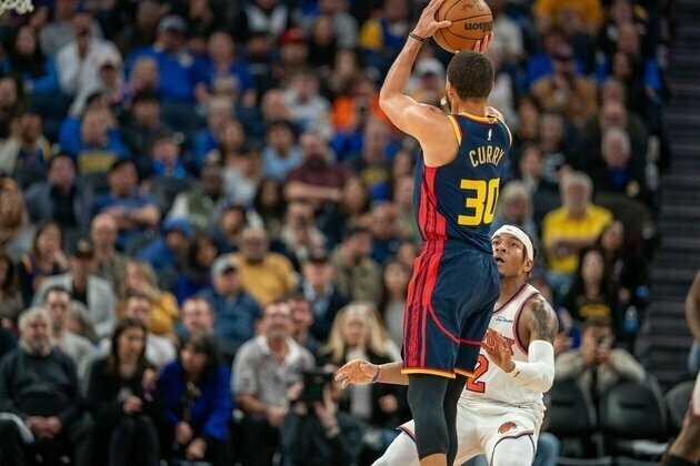 Warriors' defense steps up in close win over Knicks