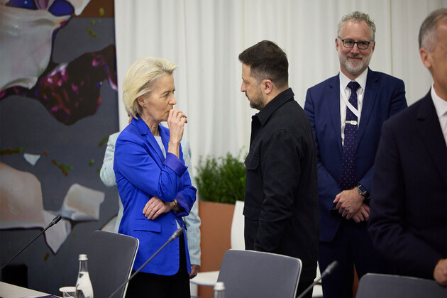 Ukraine President, EU Commission President hold talks on European support loan
