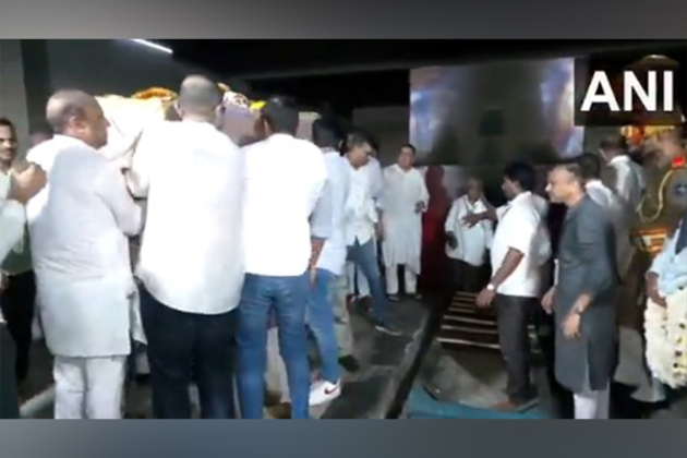 Former Gujarat CM Vijay Rupani cremated with full state honours; Amit Shah, CM Patel present