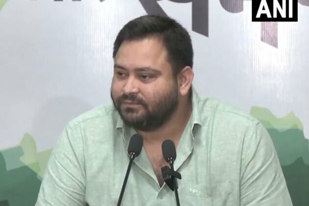 "JD(U) tickets will be distributed by Amit Shah, Sanjay Jha is BJP-RSS person": Tejashwi Yadav takes potshots at Bihar's ruling alliance