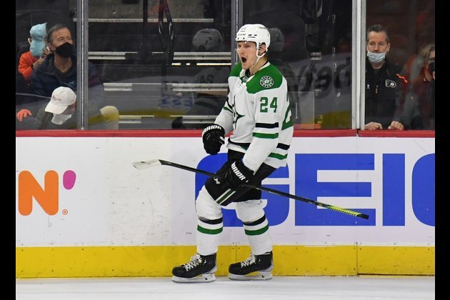 Stars carry three-game win streak to New Jersey