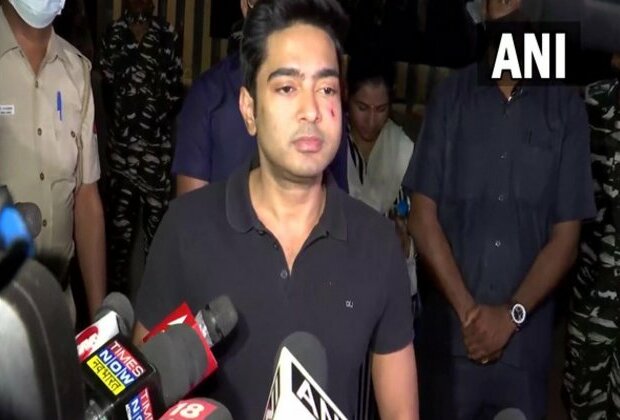 SC directs ED to interrogate TMC leader Abhishek Banerjee, his wife in Kolkata