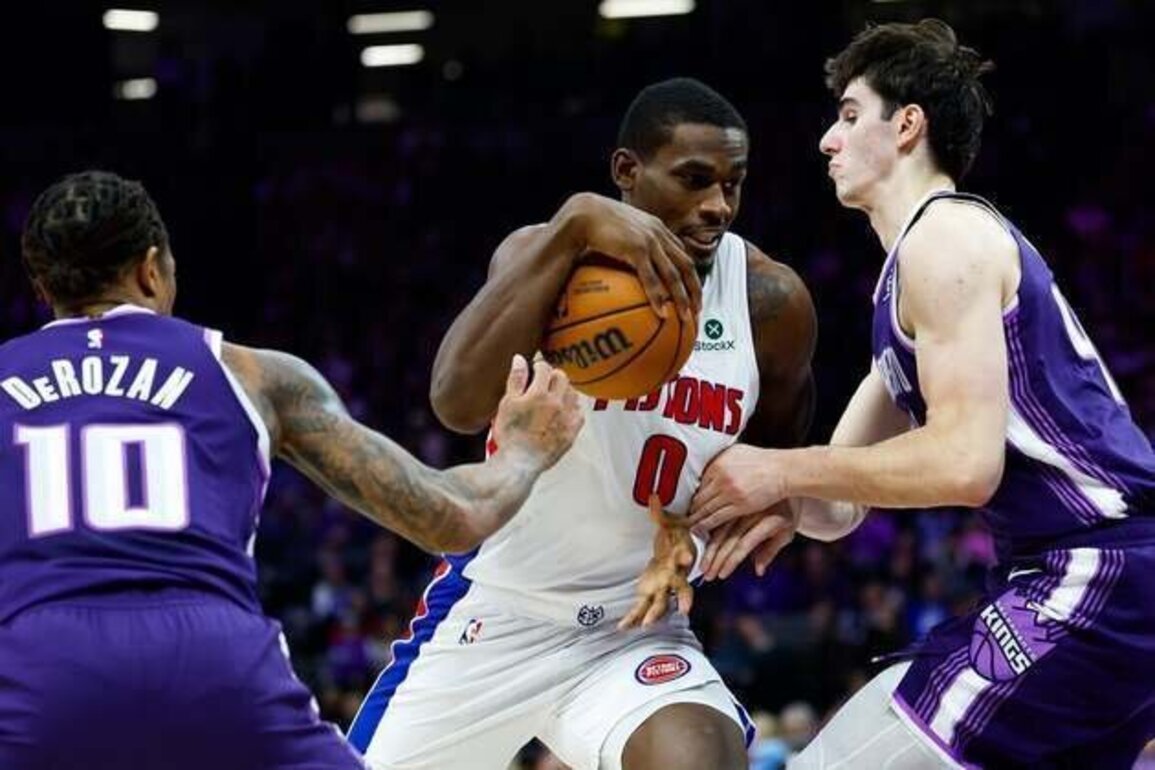 Hot-shooting Pistons score 136 points, keep Kings reeling