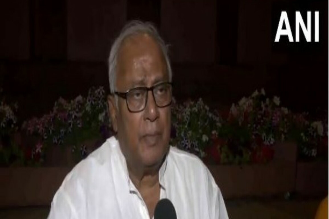 "Opposed and spoke against...": TMC leader Saugata Roy on Waqf Amendment Bill 2025