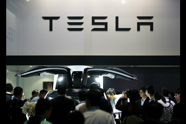 Tesla recalls 870 vehicles in China