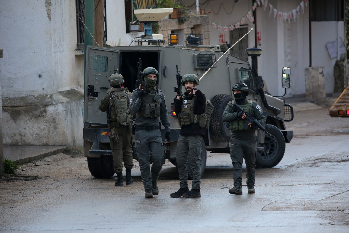MIDEAST-WEST BANK-NABLUS-ISRAELI FORCES