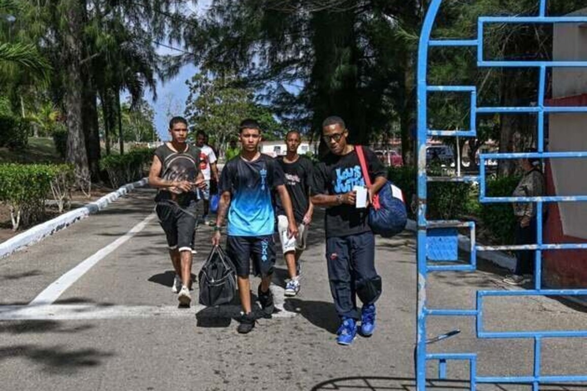 Cuba's Prisoner Release Excludes Critics