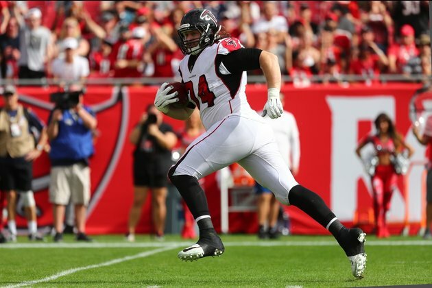 Titans sign OL Sambrailo to one-year deal