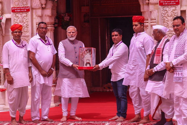 PM Modi visits Karni Mata Temple in Rajasthan's Bikaner