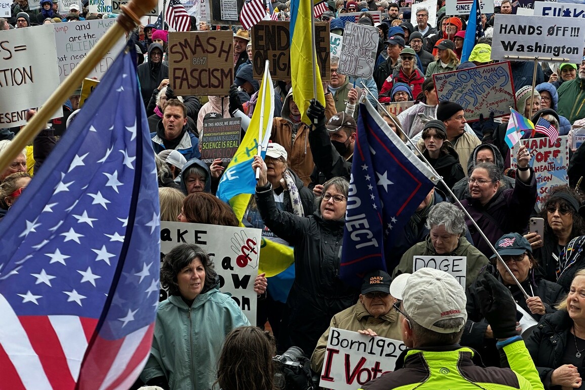 Across Connecticut, demonstrators rail at Trump policies