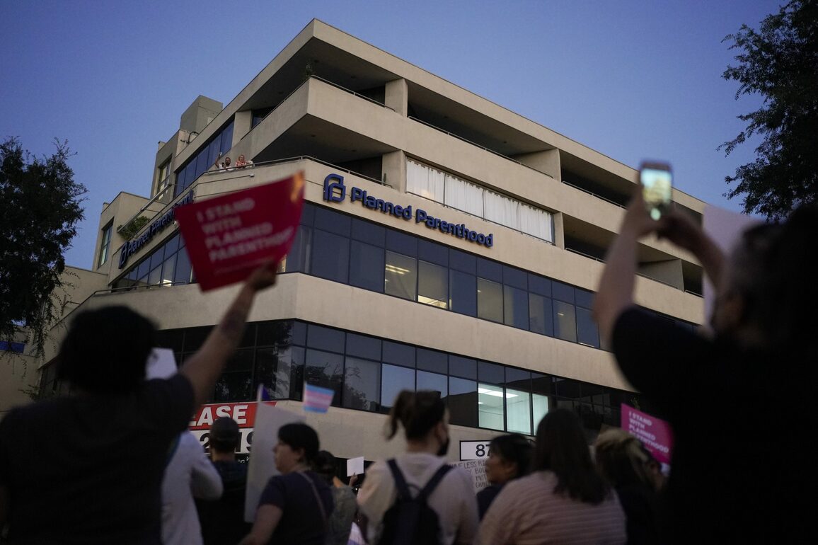 Freeze on $1.8M in Planned Parenthood funds affects 14 CT sites