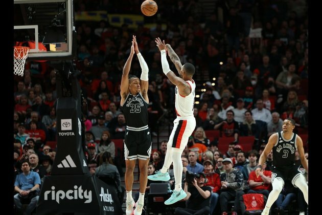 Blazers' Damian Lillard takes aim at ranking for career 3-pointers