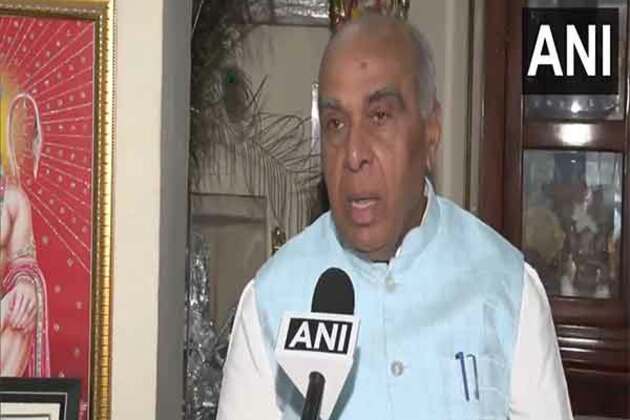 "Big Reform": Jagdambika Pal after Parliament passes Waqf Amendment Bill