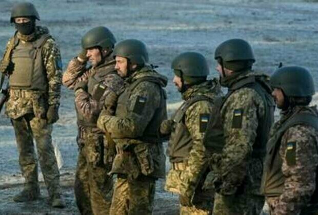 Ukraine to teach troops to speak Ukrainian