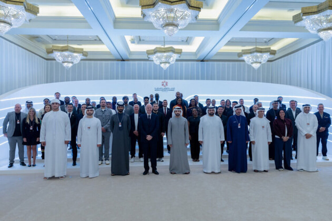 Hamdan bin Mohammed meets with FIFA President on sidelines of World Sports Summit in Dubai