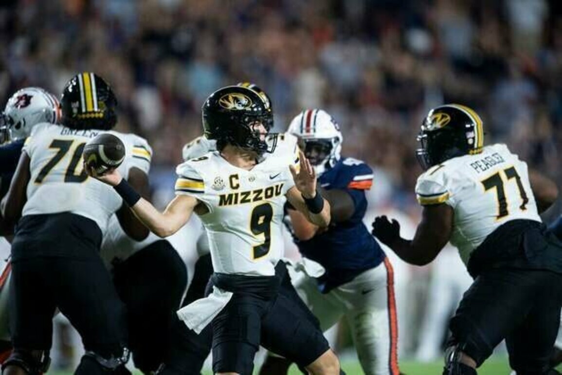 Missed FGs haunt Auburn as No. 16 Missouri prevails in OT