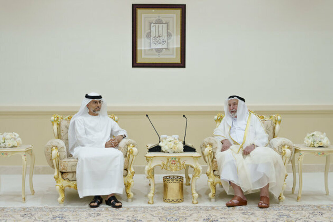 Sharjah Ruler receives Minister of Energy and Infrastructure
