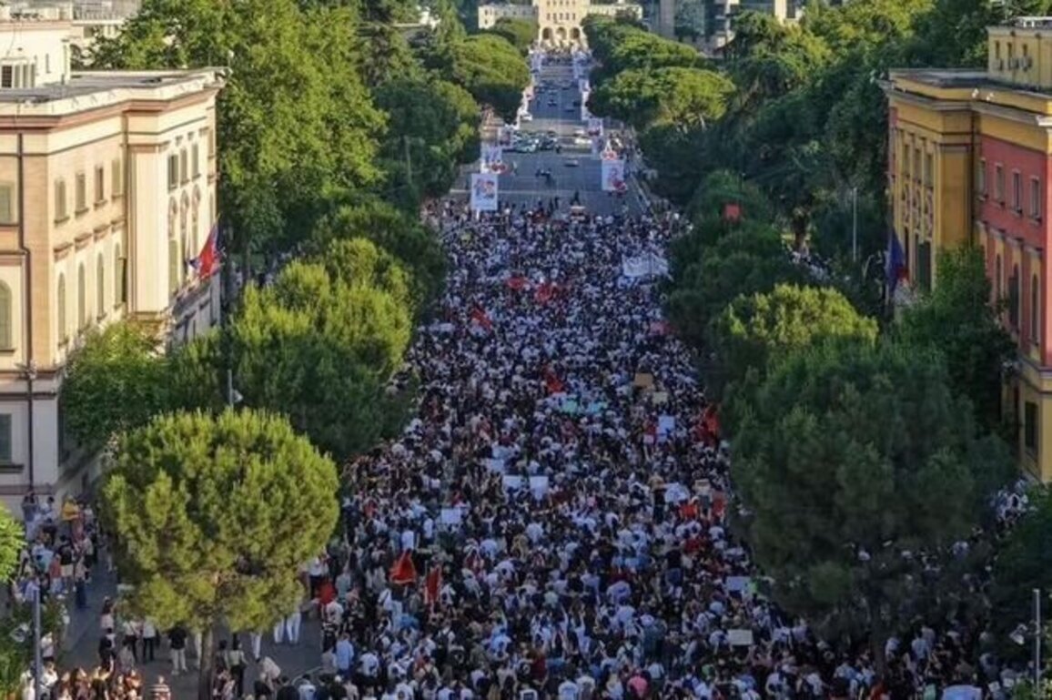 Albania: Protests in Tirana Against Kushners Mega Tourism Project