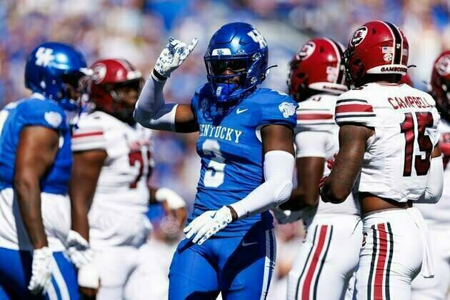 Kentucky LB Alex Afari Jr. chasing neighbor in multi-continent football pursuit
