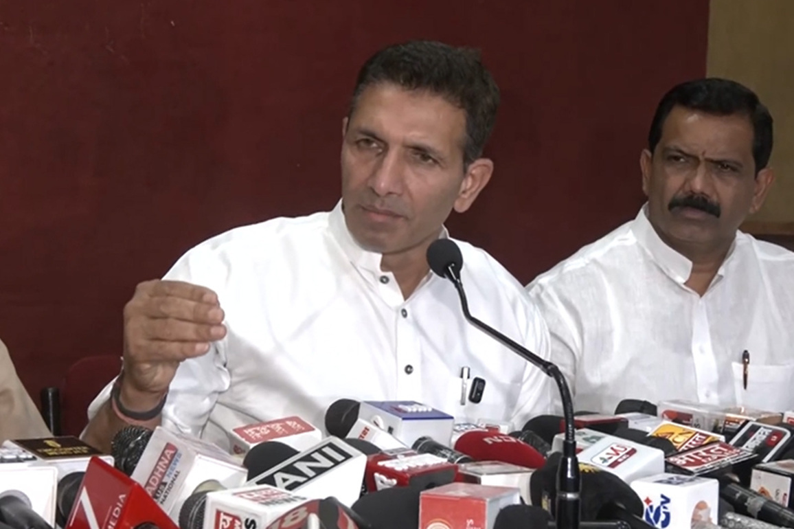 "Vande Mataram resides in veins of every Congress worker...": Jitu Patwari takes a dig at CM Yadav