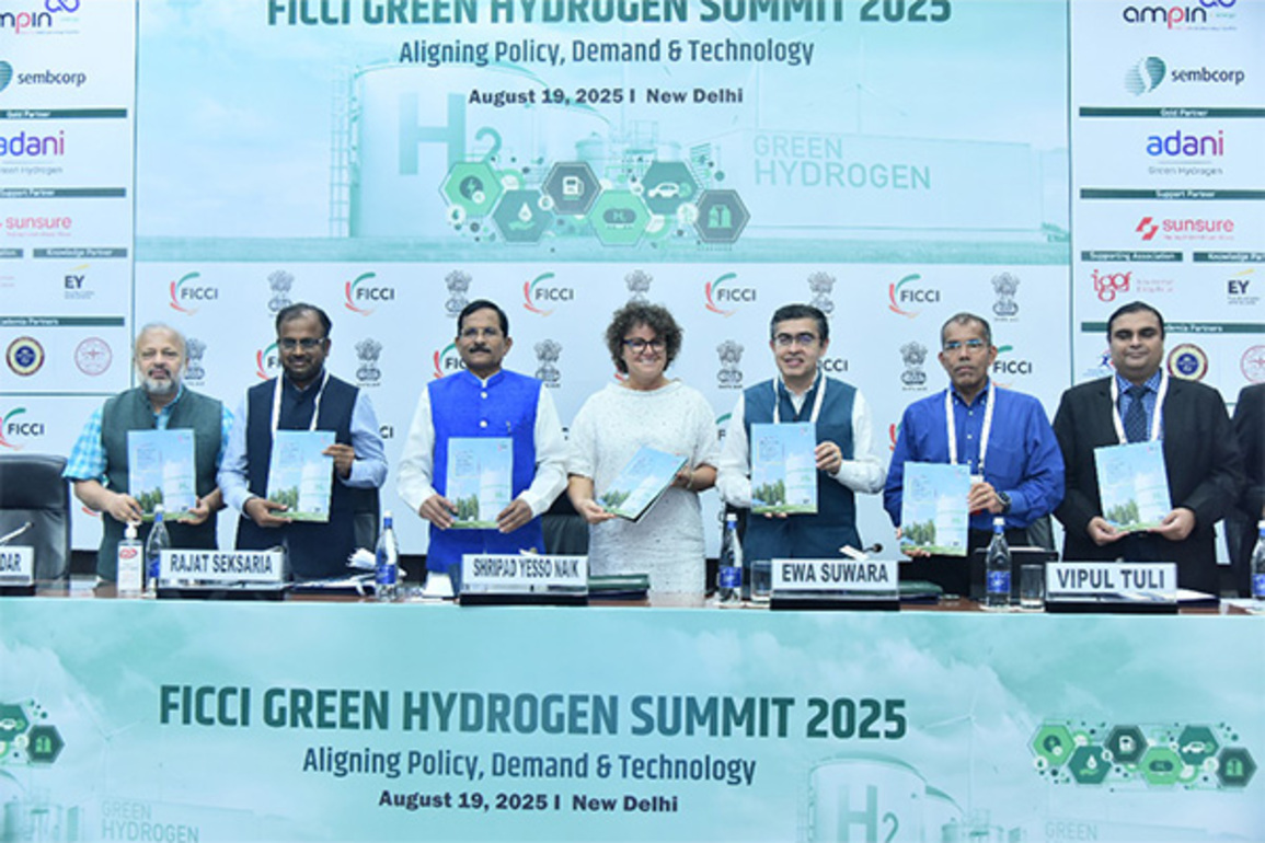 India aims to capture nearly 10% of global green hydrogen demand: MoS Shripad Naik