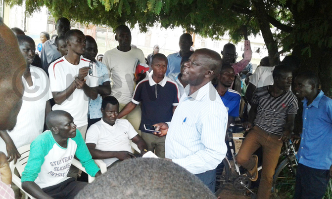 Kumi Univ students hold VC hostage over bus Kumi Univ students hold VC hostage over bus