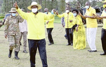 Museveni asuubizza okuyamba abasuubuzi abaakosebwa omuggalo